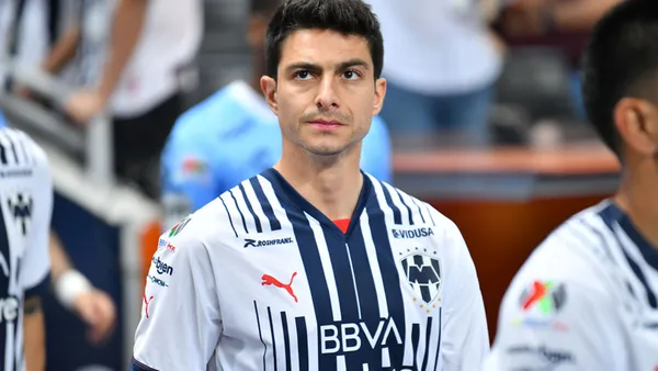 Stefan Medina con la playera de Rayados (Foto: Medio Tiempo)