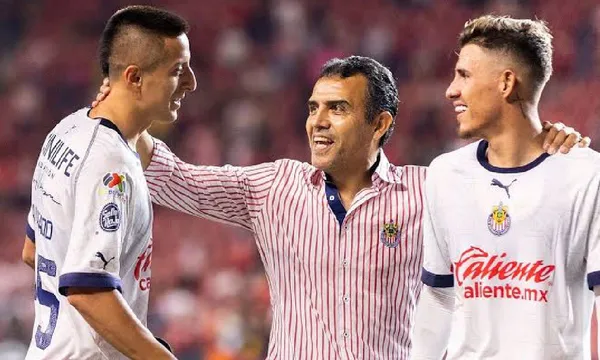 Su puesto está a salvo, por el momento, y puede que así se mantenga.