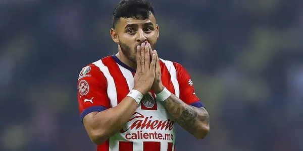 Tal parece que ningún equipo levante la mano por Alexis Vega y el insólito club donde terminaría