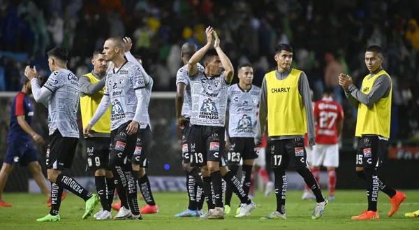 Todo el trabajo del equipo, lo echó a perder en la recta final del partido