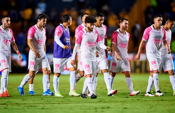 Tras la renovación de contrato de Ricardo Peláez en Chivas, varios jugadores podrían no continuar en el club para el siguiente torneo.