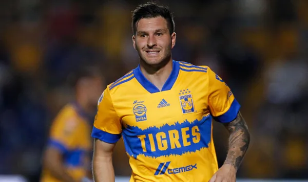 Un delantero letal para suplir al francés