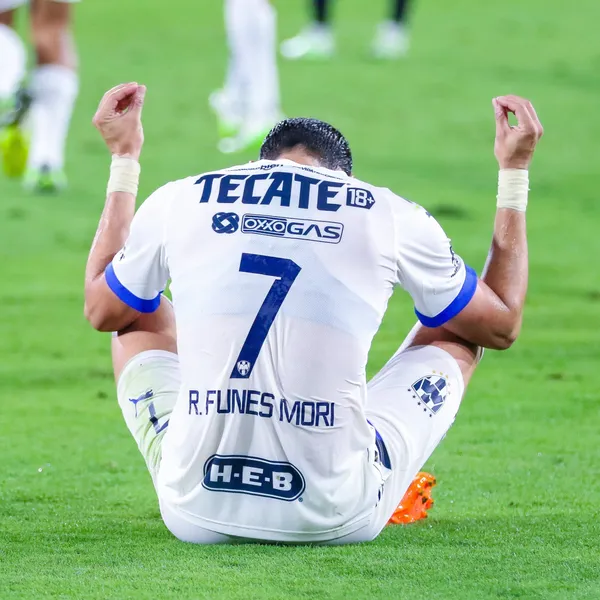 Un equipo mexicano logró salir vivo, mientras que otro fue atacado por el arbitraje.