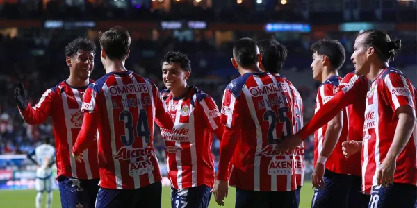 Un jugador de Chivas enciende la polémica luego de su salida nocturna a horas del debut en Liga MX