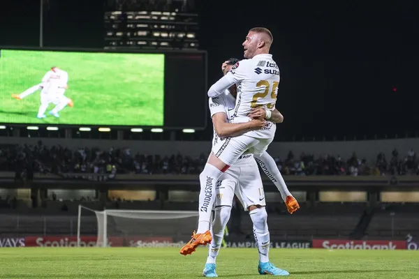 Un jugador de Pumas fue reconocido en el 11 de la Concachampions.