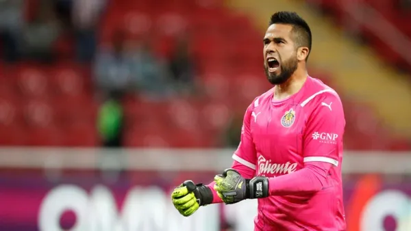 Una de las principales problemáticas de Chivas es la portería, generan gol pero reciben más.