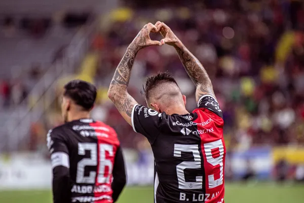 Uno de los partidos más apretados de ésta jornada 10.