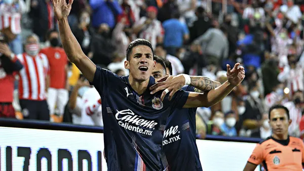 Uriel Antuna dijo no haberse sentido arropado en Chivas, y Miguel Ponce dejó claro porqué se fue Antuna.