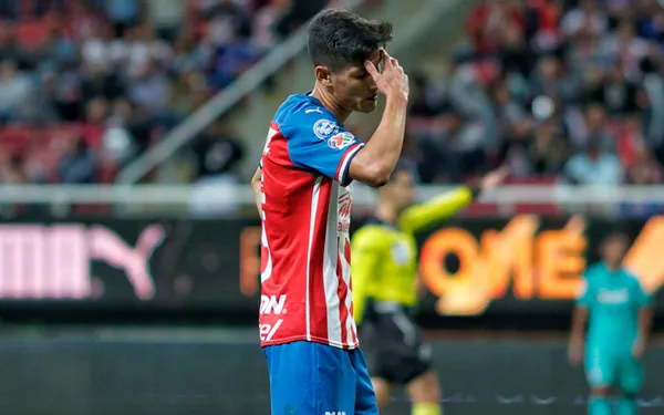 Uriel Antuna podría no dejar un sólo peso de ganancia en Chivas en su traspaso al Cruz Azul.