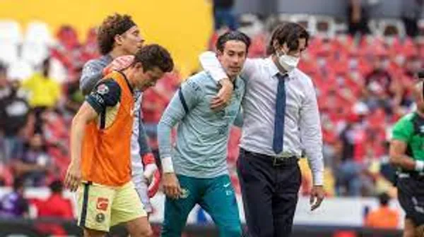 Varios jugadores no estaban contentos con Santiago Solari y uno se burlo por su despedida.