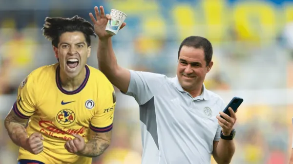 Víctor Dávila festejando y André Jardine