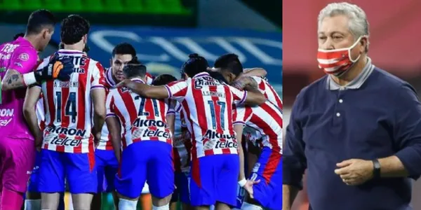 Víctor Vucetich no ha dado la talla en Chivas de Guadalajara y ya dan los primeros nombres que se irían junto con el entrenador