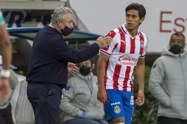 Víctor Vucetich ya tendría puesto el ojo al reemplazo de José Juan Macías y cobra un millón de dólares