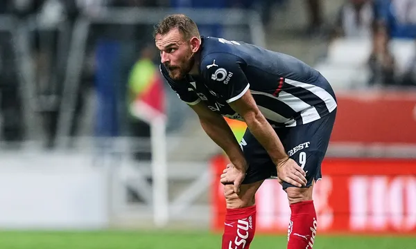 Vincent Janssen actualmente entrena con la selección de Países Bajos, pero la directiva analiza ofertas