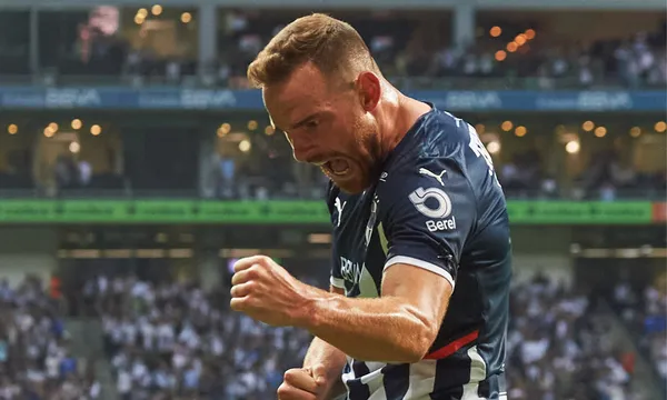 Vincent Janssen regresará con su combinado nacional para la Nations League de la UEFA