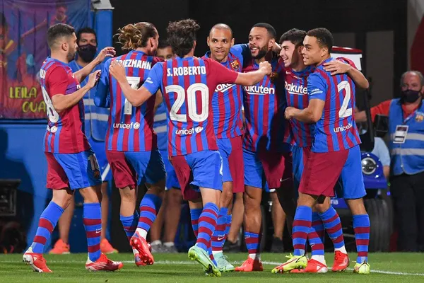 Xavi Hernández ha llegado al banquillo del Barcelona con una encomienda muy clara: imponer orden y exigencia.