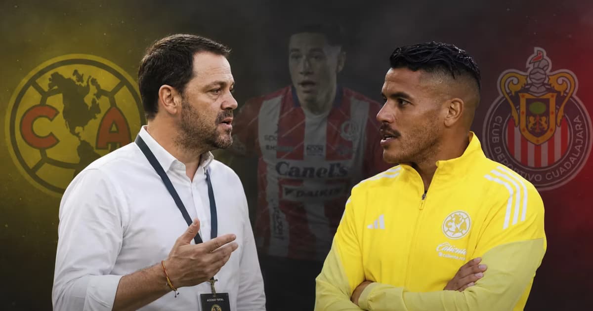 Santiago Baños charlando con Jonathan dos Santos.