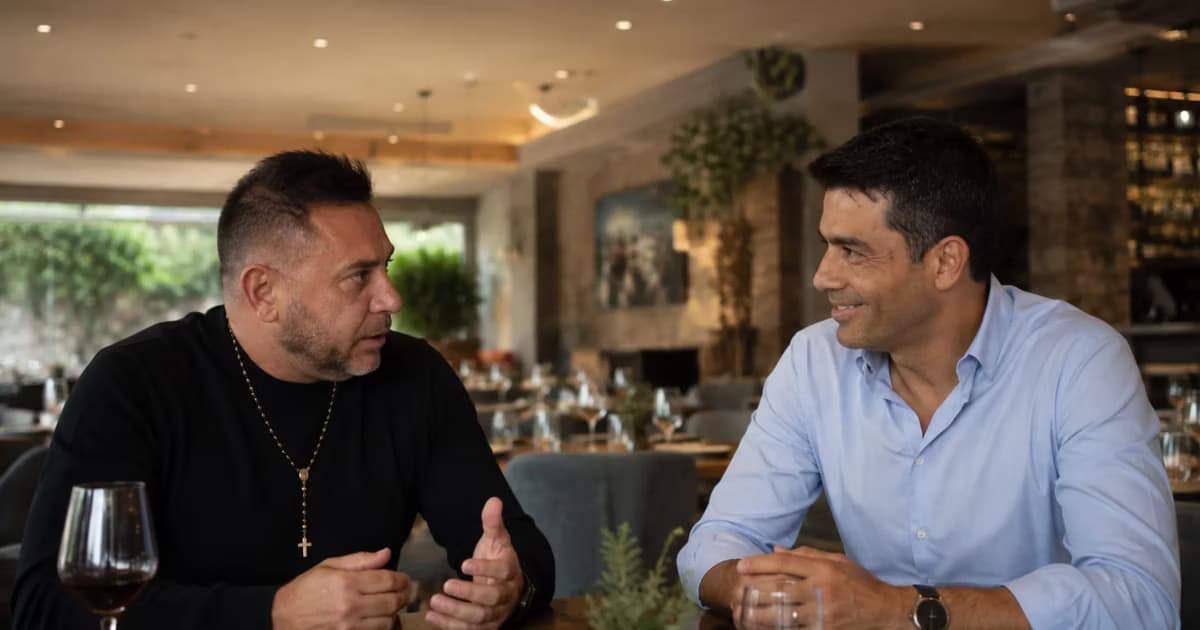 Mohamed es uno de los técnicos que la afición regia más quiere.