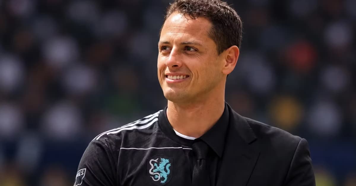 Chicharito Hernández.