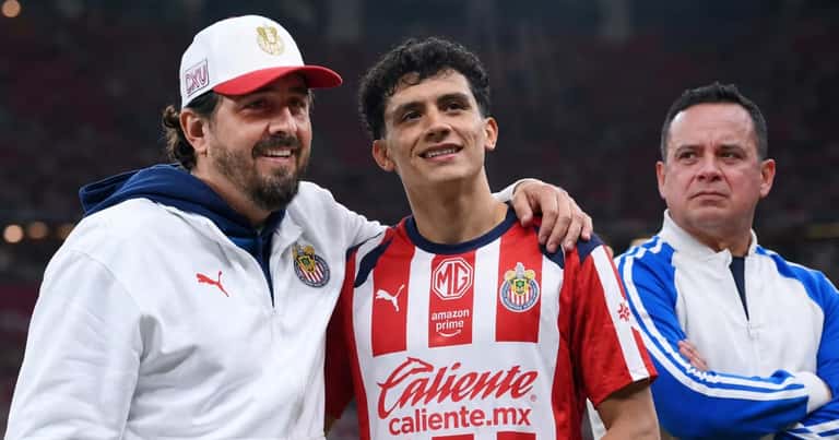Chivas responde con indirecta a Cruz Azul tras los rumores que ponen a Richard Ledezma en la Noria