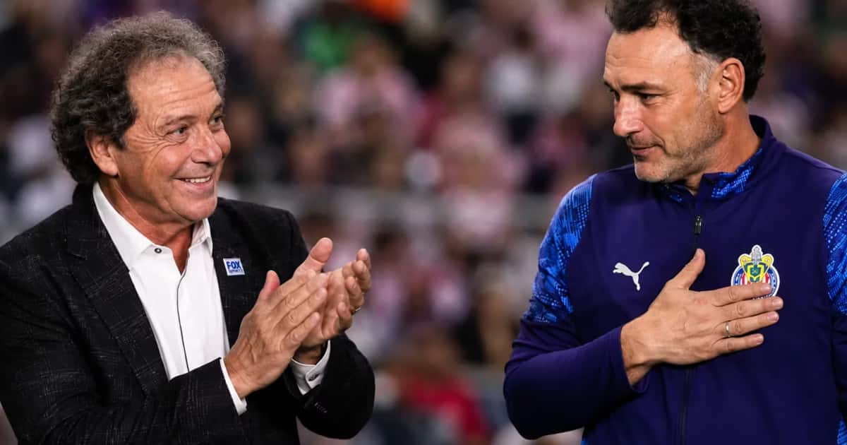 Daniel Brailovsky junto a Gabriel Milito.