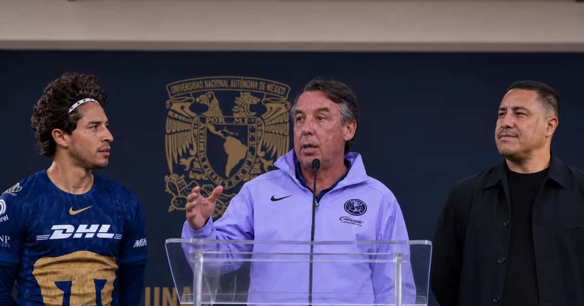 Emilio Azcárraga junto a Jordan Carrillo y Efraín Juárez.