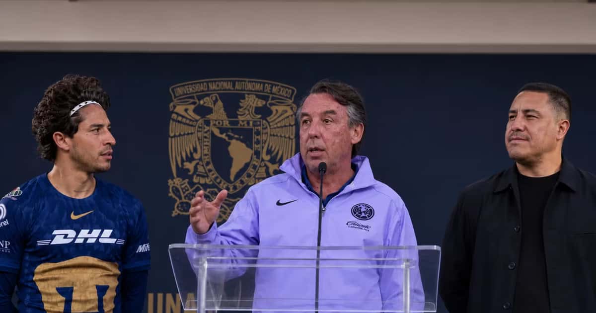Emilio Azcárraga junto a Jordan Carrillo y Efraín Juárez.