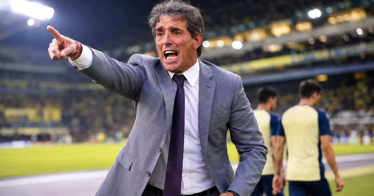 Guillermo Almada prepara cambios fuertes en América y Dourado junto a Vinícius Lima podrían salir.