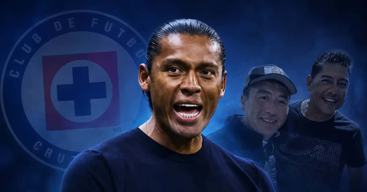 Joel Huiqui y detrás Eder Velázquez y Gilberto Palafox.