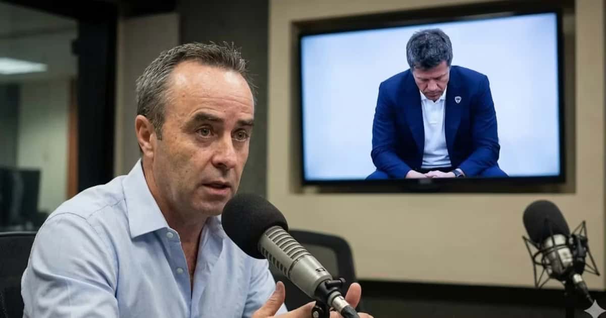 Ilustración digital de Luis Miguel Salvador en un programa de radio