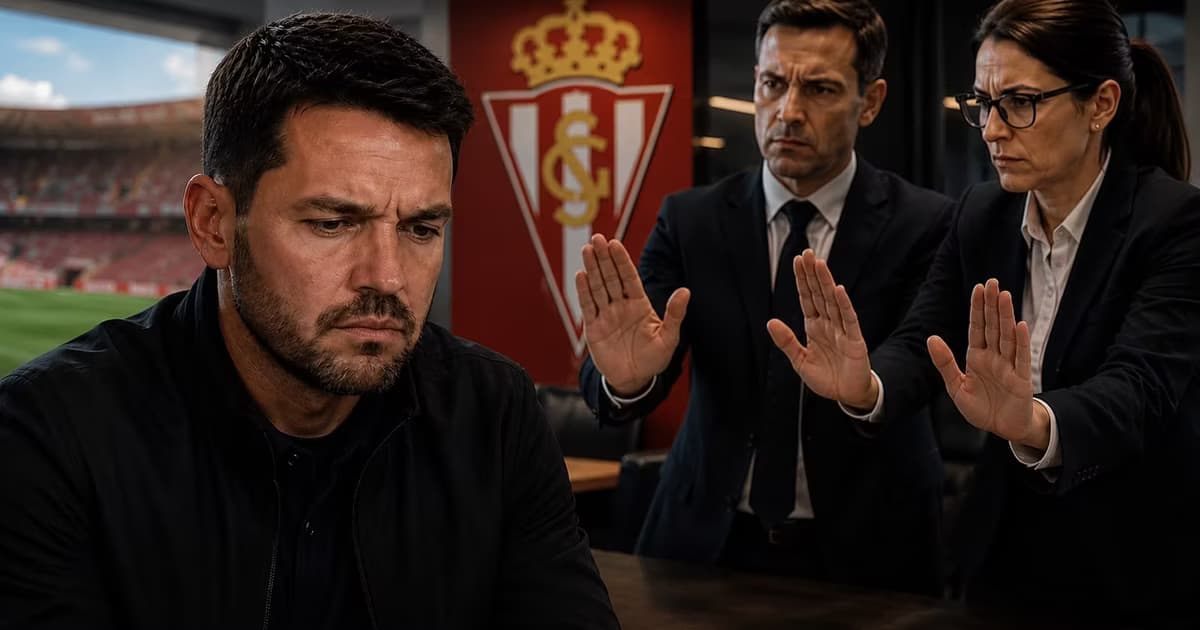 Nicolás Larcamón todavía no puede dirigir oficialmente al Sporting de Gijón porque la UEFA no ha validado su licencia.