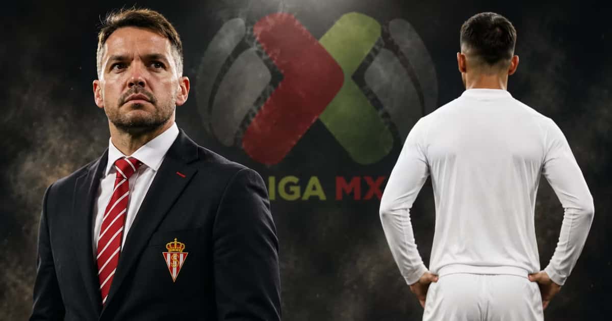 Nicolás Larcamón y un jugador de espaldas.