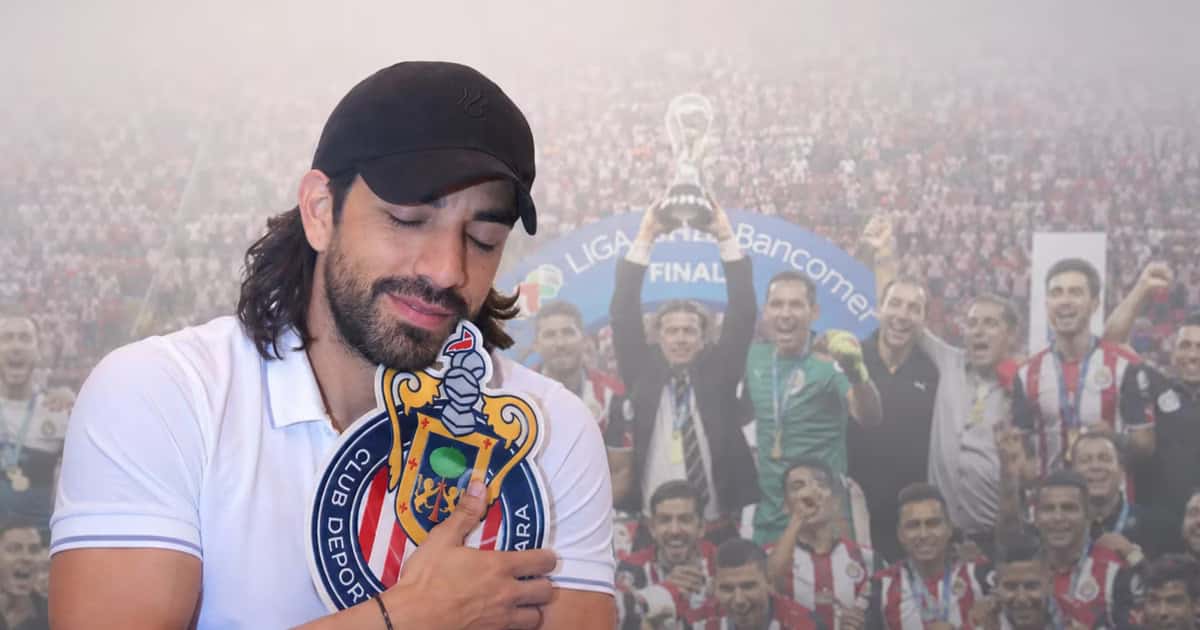 Rodolfo Pizarro sí se acordó del aniversario del club que lo puso en lo más alto.