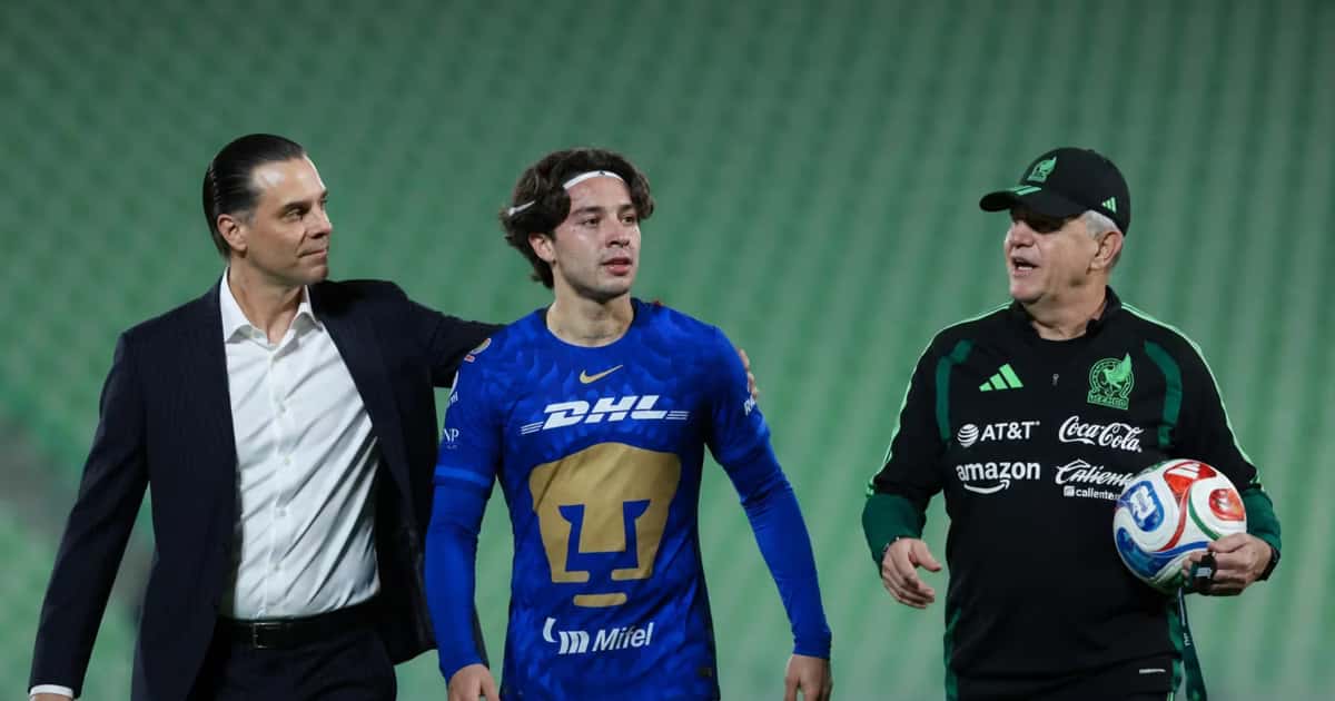 Christian Martinoli, Jordan Carrillo y Javier Aguirre.