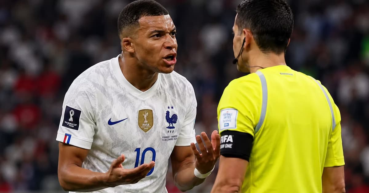 Kylian Mbappé explotó contra el árbitro argentino tras fallar penal ante Marruecos