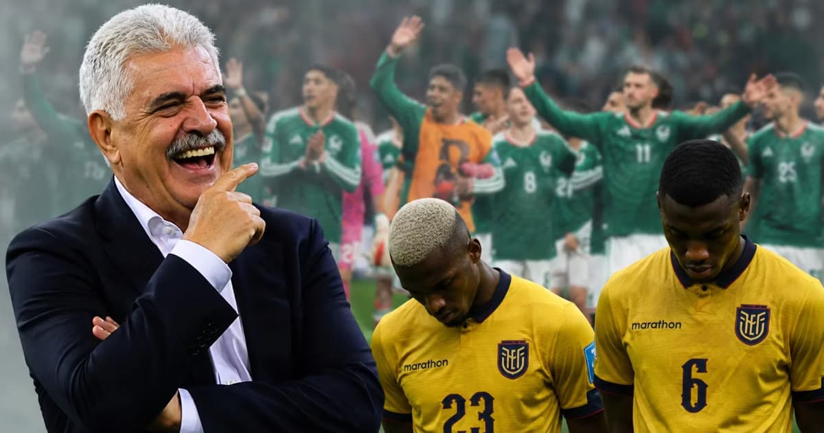 Ricardo Ferretti y jugadores de Ecuador y México.