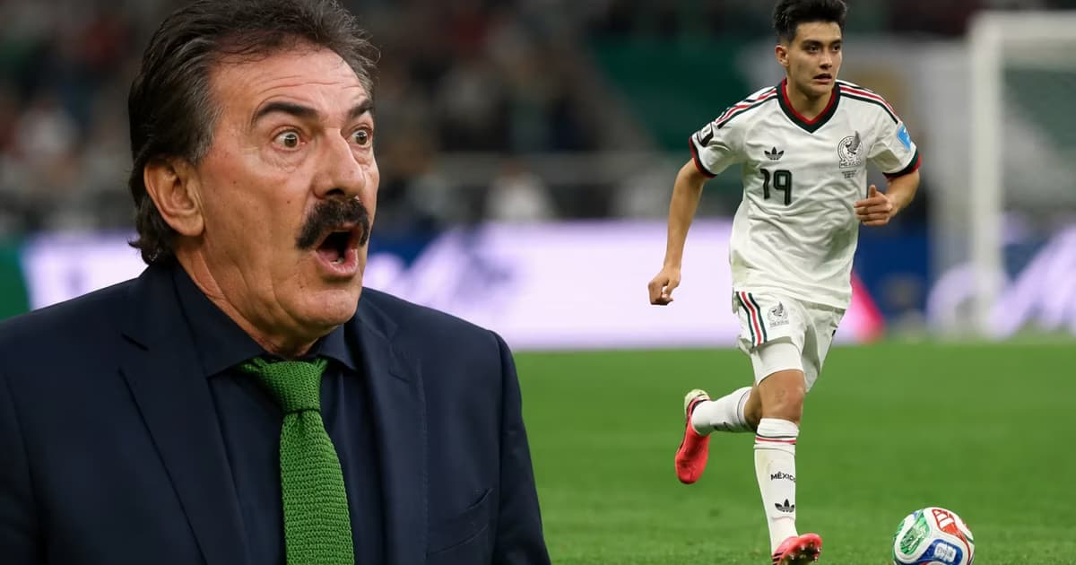 Ricardo La Volpe y Gilberto Mora.