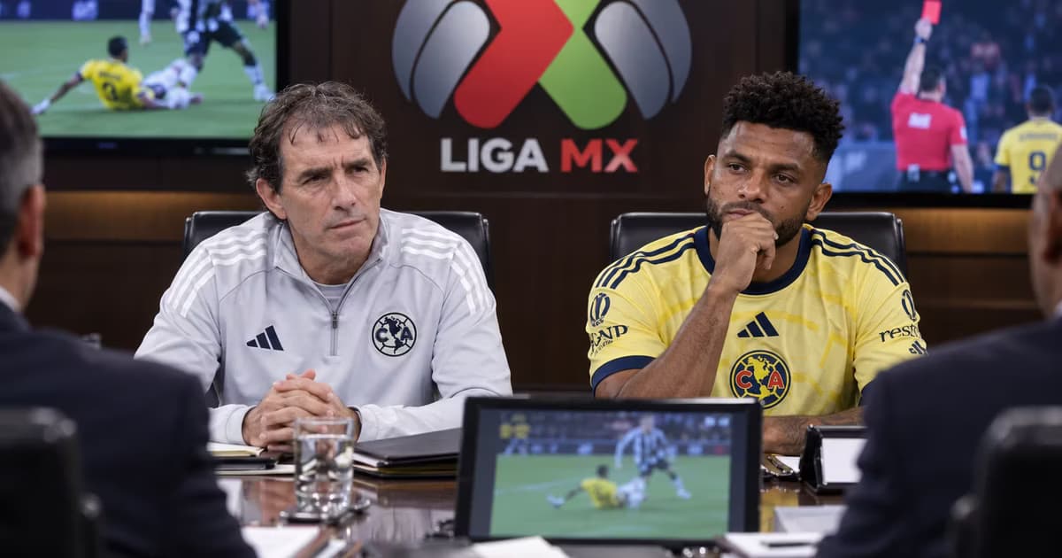 Miguel Borja y Guillermo Almada