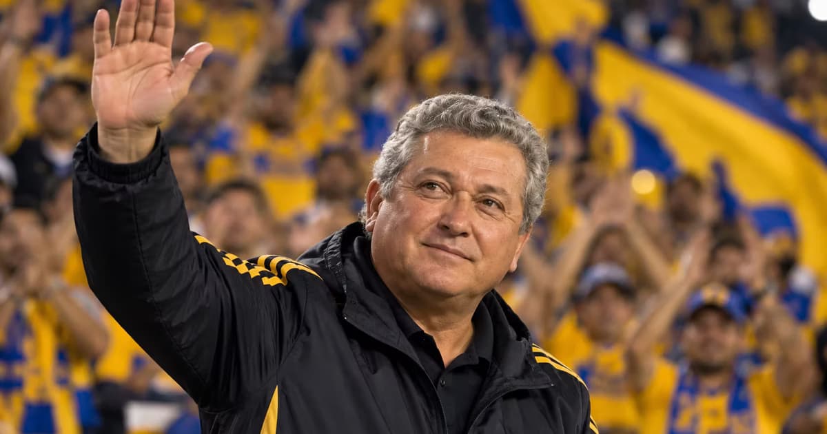 Víctor Manuel Vucetich consiguió cambiar los abucheos por una ovación en el Estadio Universitario después de que Tigres derrotara 3-2 a Toluca.