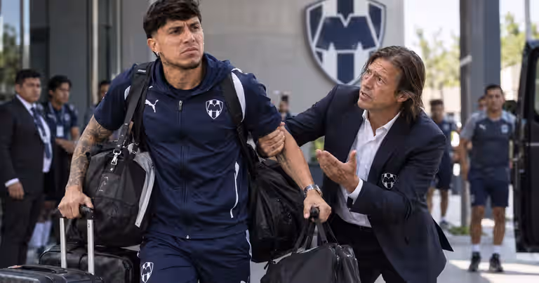 Carlos Salcedo es el más criticado, pero Almeyda lo quiere retener en Rayados