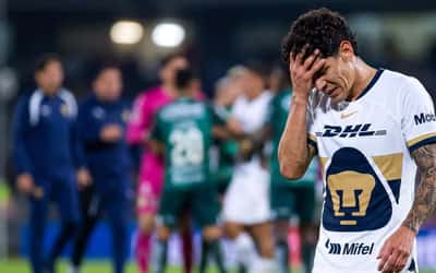 Robert Morales agredió al chileno Rodrigo Echeverría