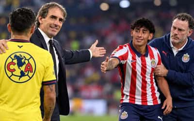 Alexis Gutiérrez podría entrar en una operación por Santiago Sandoval, quien tiene contrato de largo plazo con Chivas.