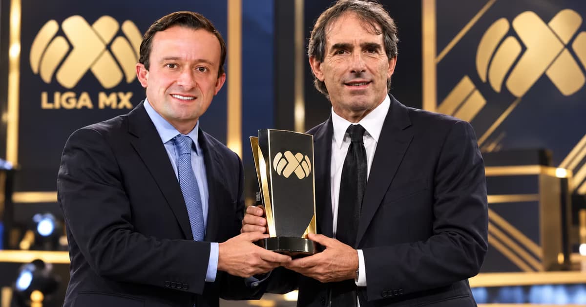 Guillermo Almada fue señalado como el mejor entrenador de septiembre antes del compromiso entre América y Monterrey.