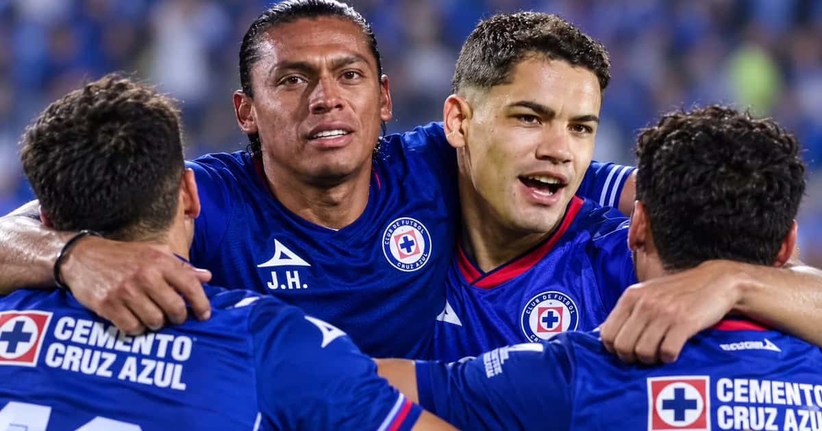 Joel Huiqui podría recuperar a Gabriel Fernández, Omar Campos y Amaury García para enfrentar a Pumas.