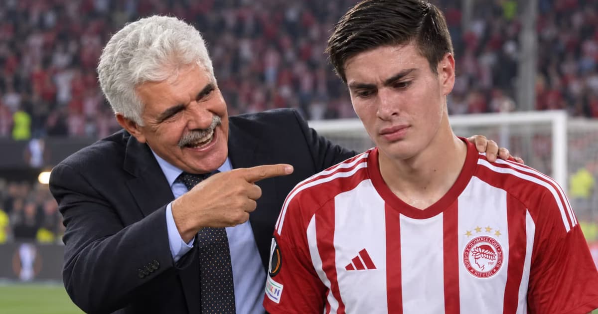 Armando González firmó dos goles y una asistencia ante Volos, actuación que recibió elogios en Grecia pese a las críticas de Ricardo Ferretti.