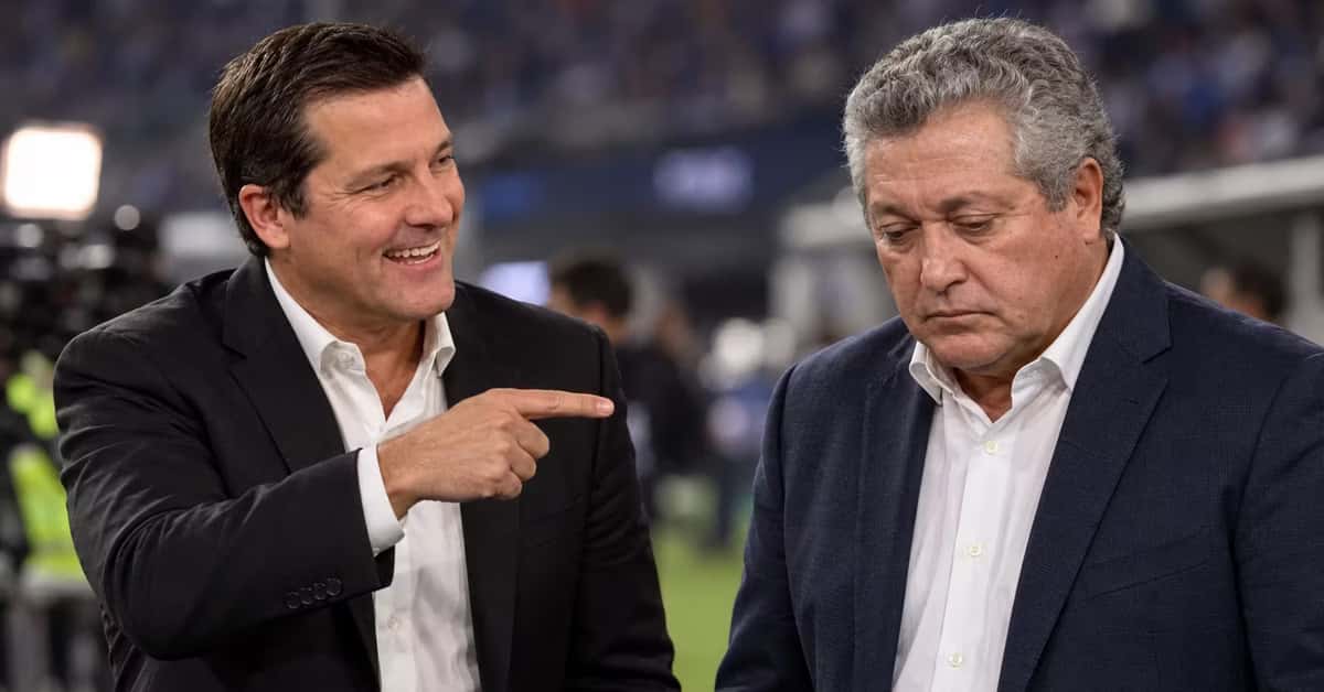 Santiago Fourcade cuestionó a Víctor Manuel Vucetich después de que Tigres perdió 2-0 contra un FC Juárez que todavía no había sumado puntos en el Apertura 2026.