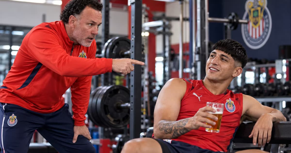 Alan Pulido y los entrenamientos