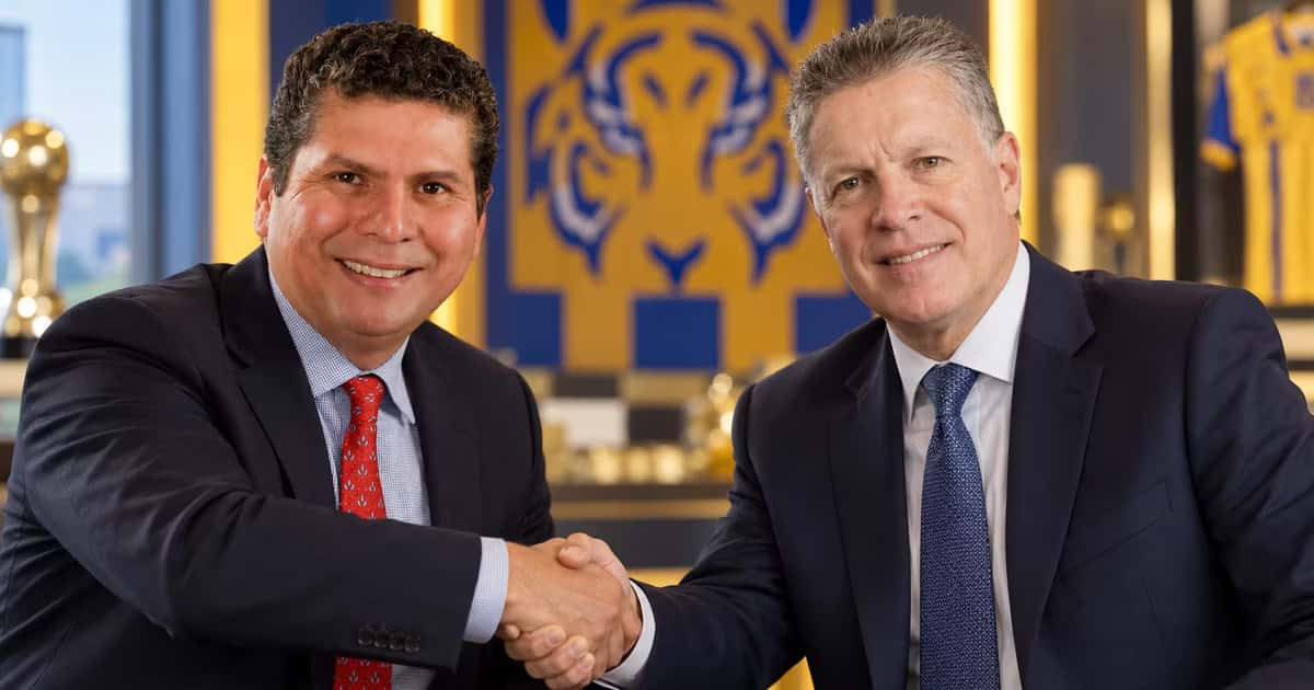 Ricardo Peláez y Víctor Manuel Vucetich ya compartieron responsabilidades deportivas durante su etapa en Chivas.