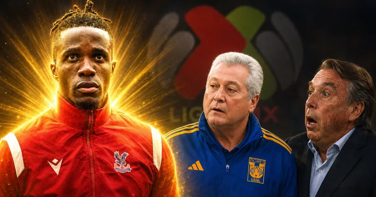 Wilfried Zaha y a su lado, Víctor Vucetich y Emilio Azcárraga sorprendidos.