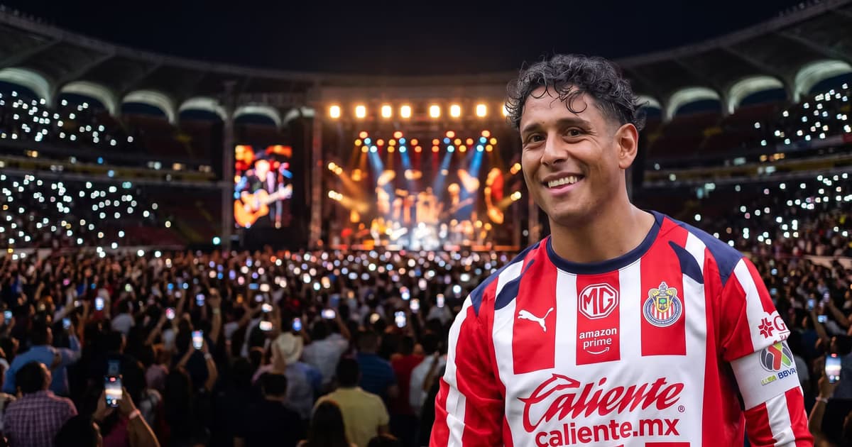 Luis Romo fue captado en un concierto en el Estadio de Jalisco
